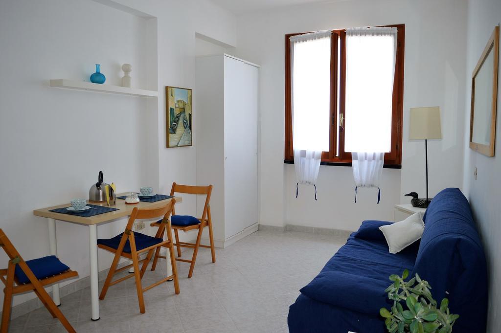 House Libeccio By Holiday World Moneglia Room photo